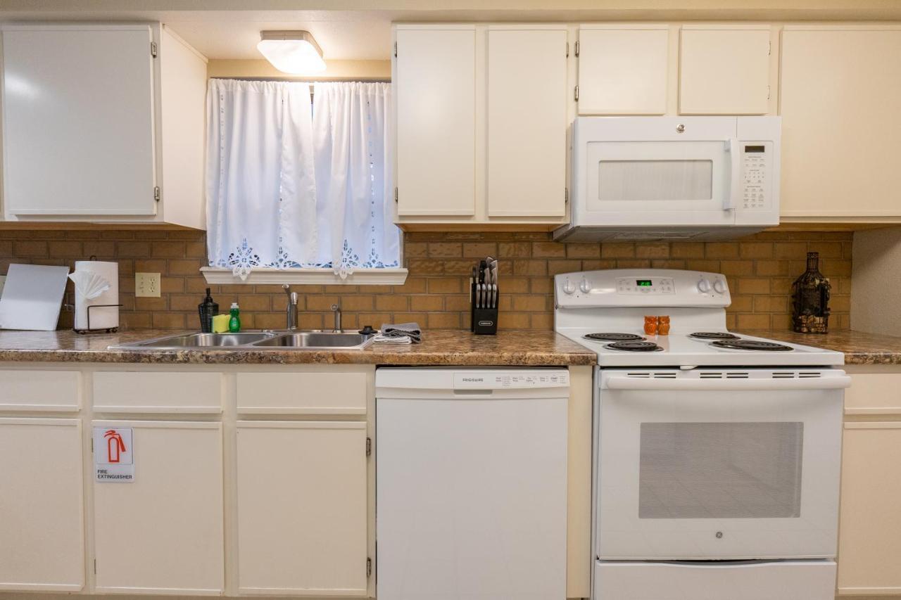 בראנסון 2Br Penthouse Condo - 2 Pools - Close To The Strip - Free Tickets Included - Fhc-24 מראה חיצוני תמונה